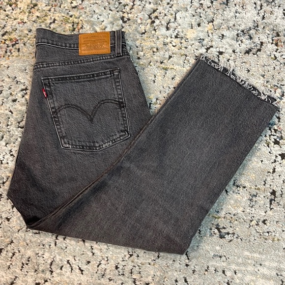 Levi Wedgie Straight Distressed Gray - Picture 1 of 5